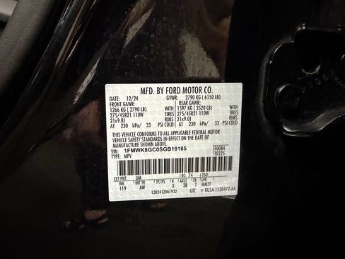 Used 2025 Ford Explorer ST AWD/4WD image 23
