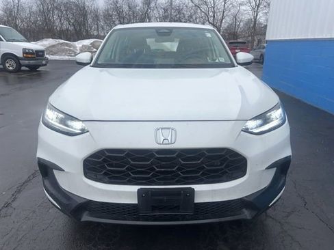 Used 2023 Honda HR-V LX image 3