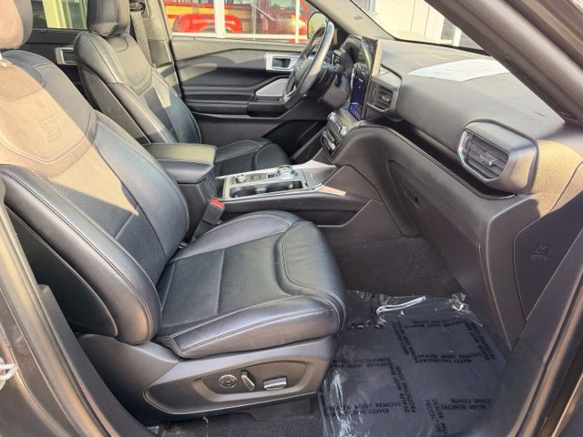 Used 2020 Ford Explorer ST w/ ST Street Pack AWD/4WD image 13