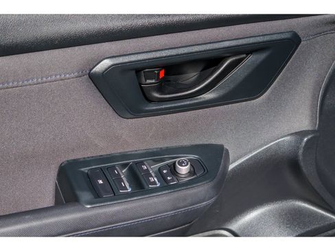 Certified 2025 Subaru Forester Premium AWD/4WD image 19