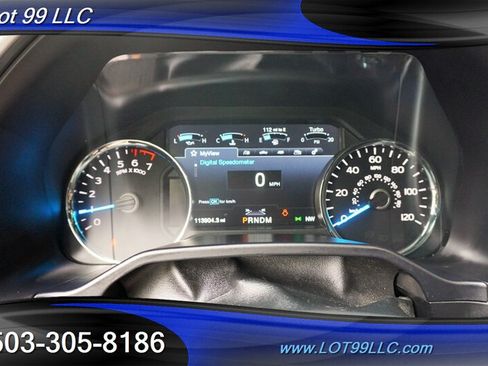 Used 2017 Ford F150 Platinum w/ Equipment Group 701A Luxury AWD/4WD image 22