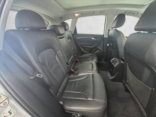 Used 2017 Audi Q5 2.0T Premium AWD/4WD image 24