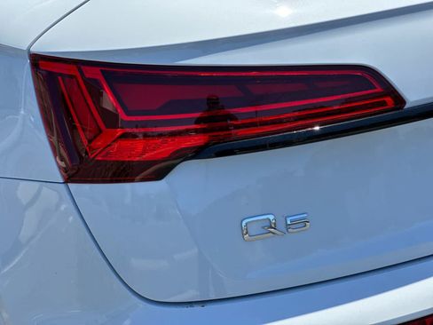 Used 2025 Audi Q5 2.0T Premium w/ Convenience Plus Package AWD/4WD image 27