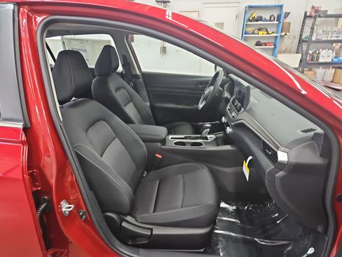 New 2026 Nissan Altima 2.5 SV w/ SV Special Edition Package FWD image 9