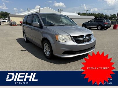Used 2014 Dodge Grand Caravan SXT w/ UConnect Hands-Free Group