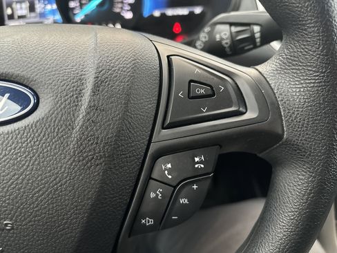 Used 2022 Ford Edge SE w/ Black Appearance Package image 20