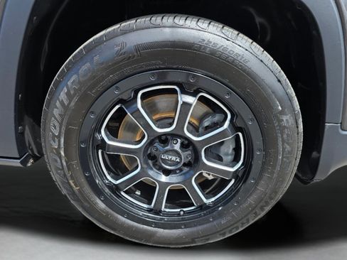 Used 2015 Jeep Cherokee Limited AWD/4WD image 33