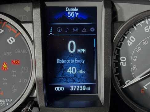 Used 2022 Toyota Tacoma TRD Sport w/ TRD Premium Sport Package AWD/4WD image 26