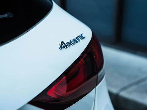 Used 2022 Mercedes-Benz GLA 250 4MATIC w/ Premium Package image 52