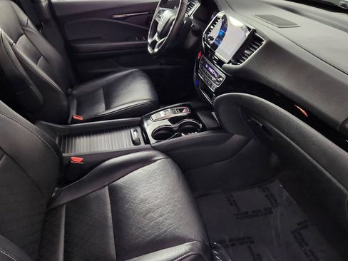 Used 2023 Honda Passport Elite image 16
