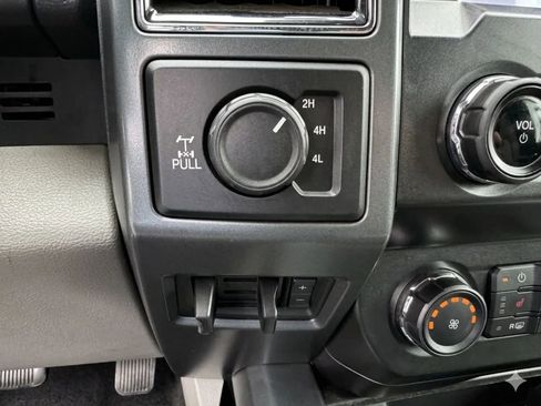 Used 2021 Ford F350 XLT w/ XLT Premium Package AWD/4WD image 21