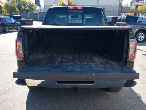 Used 2018 GMC Sierra 1500 SLT image 38