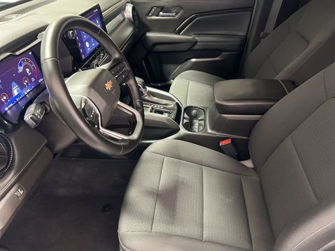 Used 2024 Chevrolet Colorado LT w/ LT Convenience Package image 21