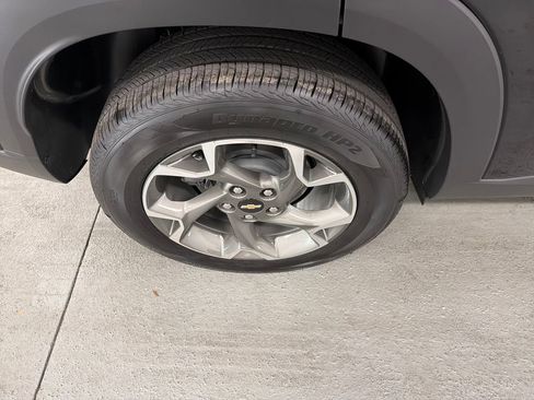 New 2026 Chevrolet Trax LT w/ Driver Confidence Package FWD image 4