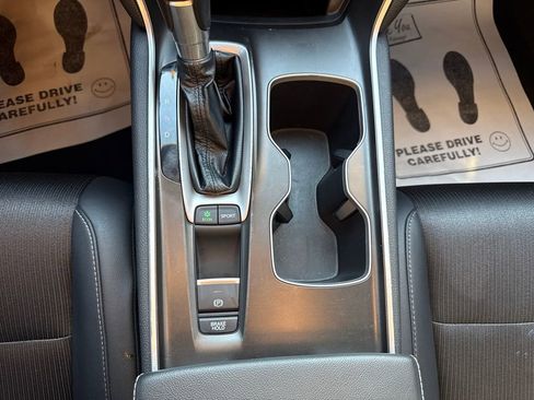 Used 2019 Honda Accord Sport image 21