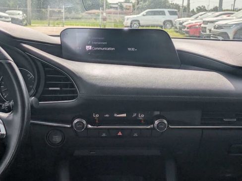 Used 2019 MAZDA MAZDA3 Sedan FWD image 16