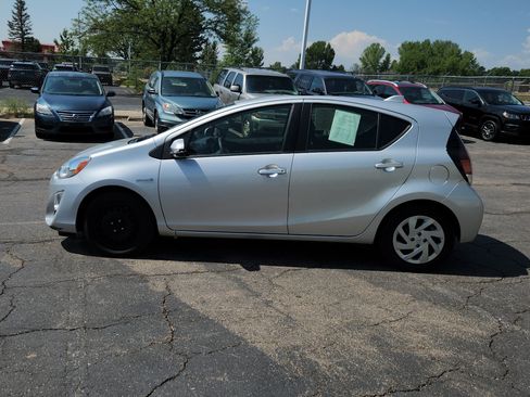 Used 2015 Toyota Prius C Two FWD image 5