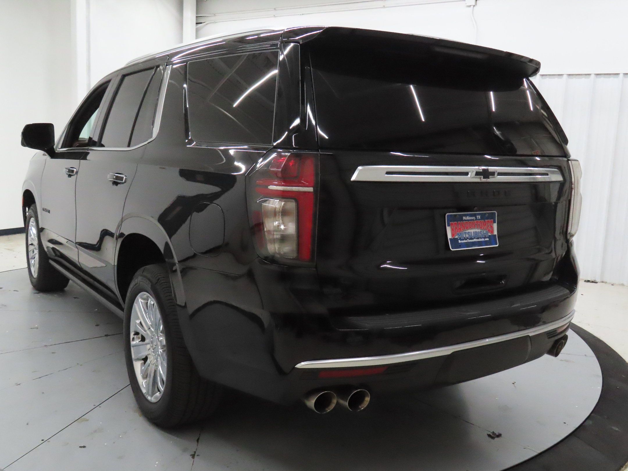 Used 2022 Chevrolet Tahoe High Country AWD/4WD image 6