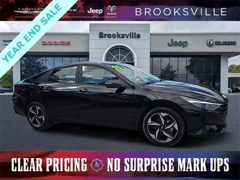 Used 2023 Hyundai Elantra SEL w/ Convenience Package image 1