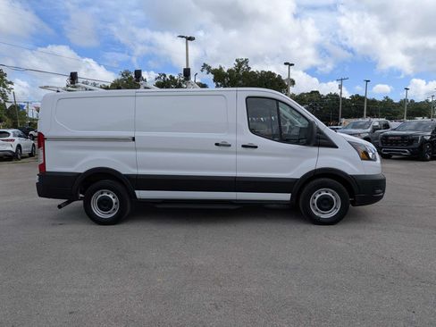 Used 2024 Ford Transit 150 Low Roof RWD image 3