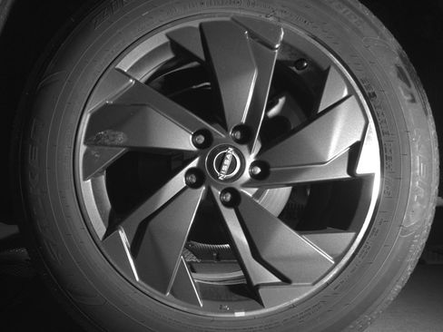 Used 2025 Nissan Rogue SV image 14