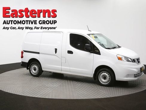 Used 2020 Nissan NV200 S image 45