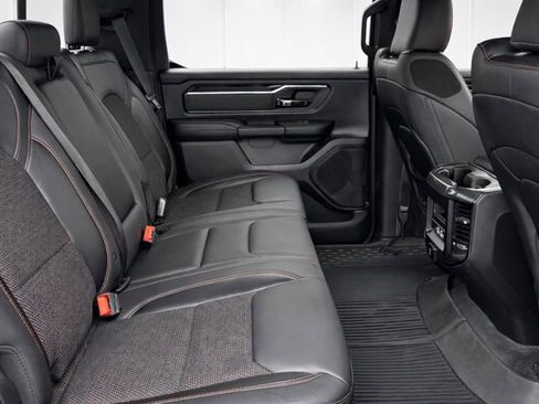 Used 2022 RAM 1500 Big Horn w/ Built-to-serve Edition AWD/4WD image 14