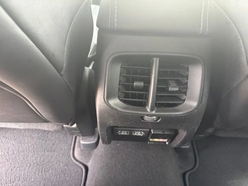 Used 2021 Jeep Cherokee Limited AWD/4WD image 15