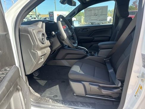 New 2026 Chevrolet Colorado W/T image 2