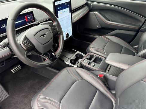 Used 2025 Ford Mustang Mach-E Premium w/ Sport Appearance Package image 4