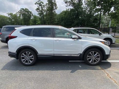 Used 2020 Honda CR-V Touring image 4