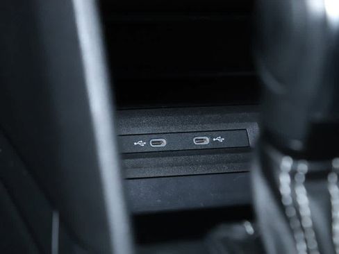 Certified 2023 Volkswagen Atlas SE image 28