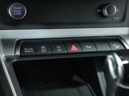 Used 2019 Audi Q3 2.0T Premium Plus image 24