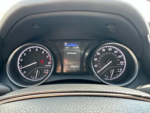 Used 2023 Toyota Camry SE image 17