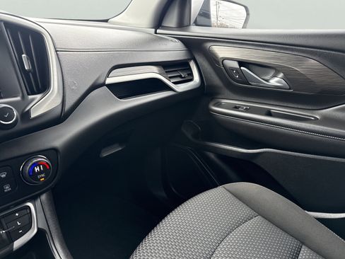 Used 2022 GMC Terrain SLE w/ Driver Convenience Package image 19