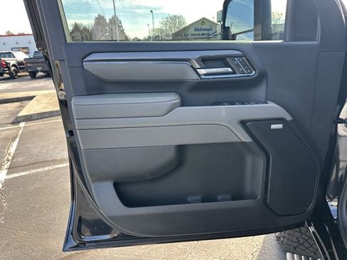 Certified 2025 Chevrolet Silverado 2500 ZR2 w/ Technology Package image 9