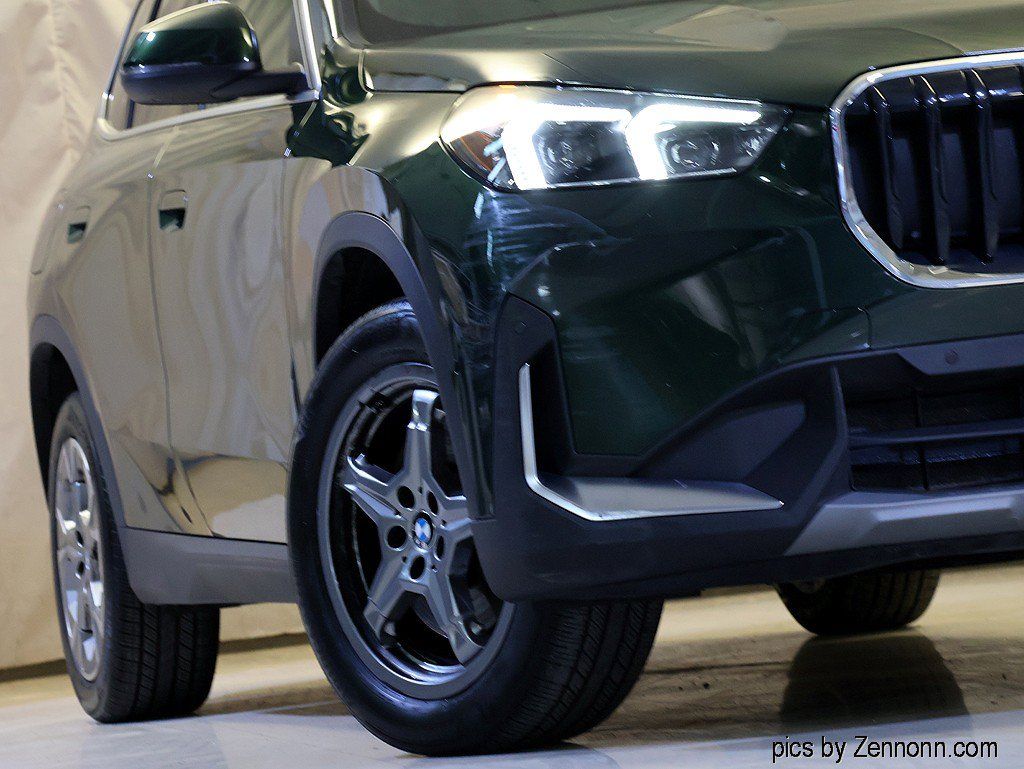 Certified 2023 BMW X1 xDrive28i w/ Convenience Package AWD/4WD image 4