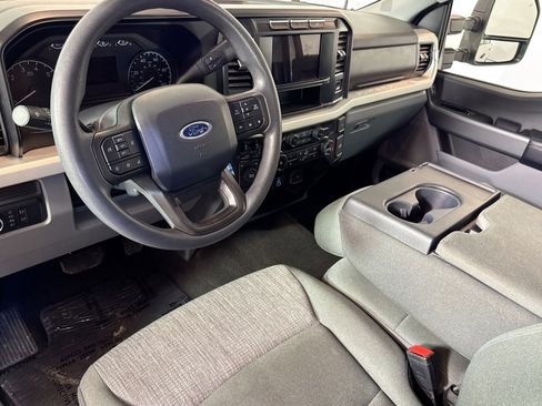 Used 2024 Ford F250 XLT image 9
