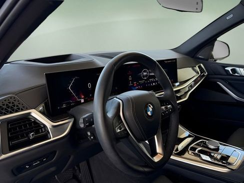 Used 2024 BMW X5 sDrive40i w/ Premium Package image 21