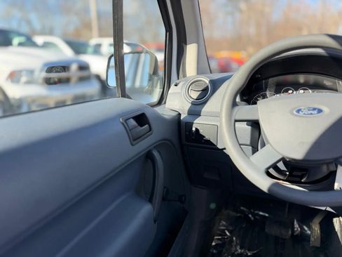 Used 2013 Ford Transit Connect XL image 11