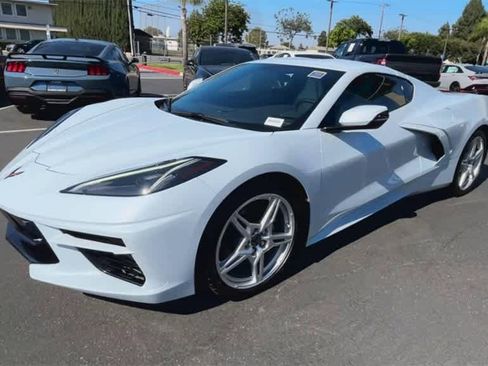 Used 2023 Chevrolet Corvette Stingray Coupe w/ 1LT image 4