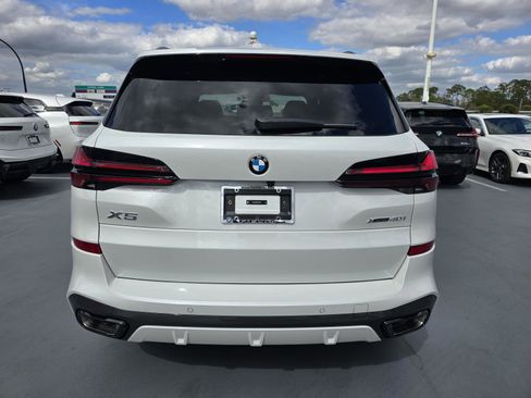 New 2026 BMW X5 xDrive40i w/ Executive Package image 3