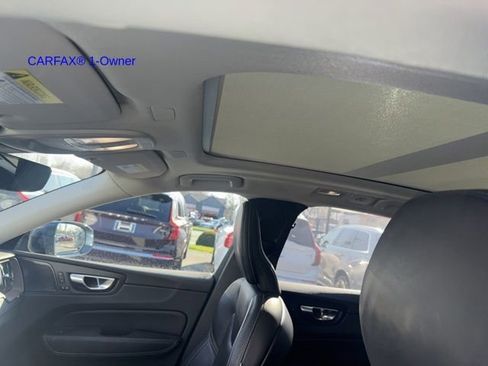 Used 2023 Volvo XC60 B5 Ultimate w/ Climate Package image 18