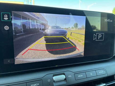 Used 2025 Kia K4 LXS image 22