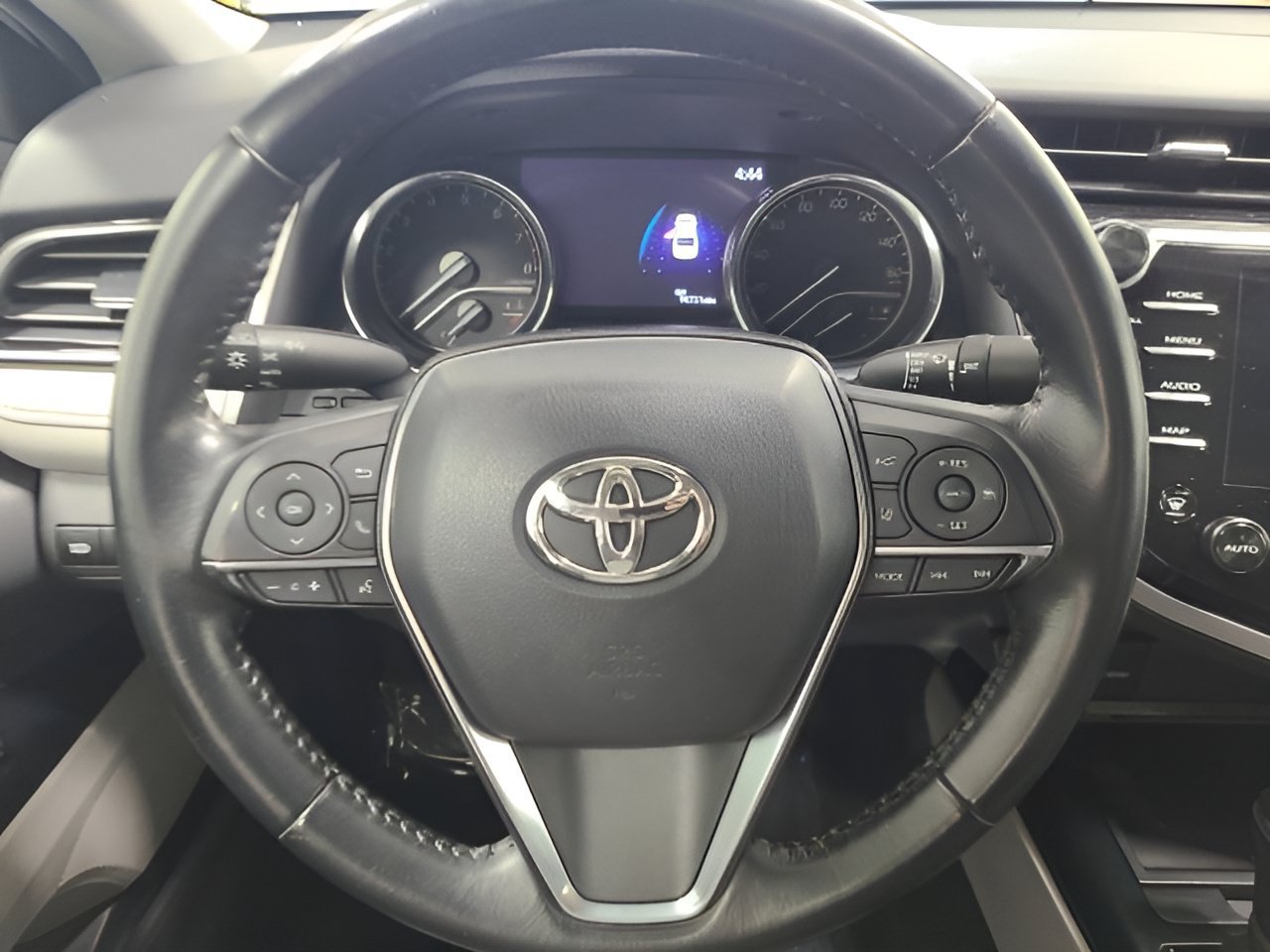 Used 2020 Toyota Camry XLE AWD/4WD image 23