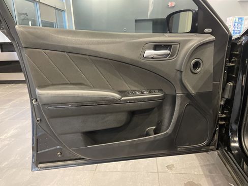 Used 2023 Dodge Charger R/T w/ Blacktop Package RWD image 13