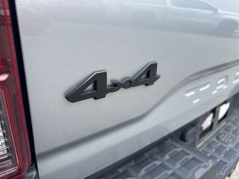Used 2022 Toyota Tacoma SR w/ SX Package AWD/4WD image 11
