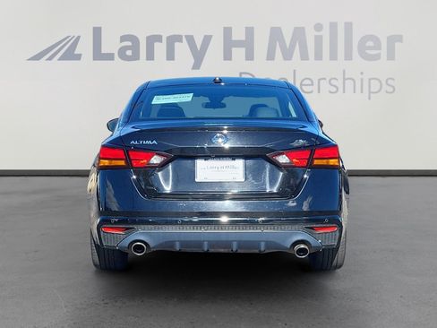 Used 2022 Nissan Altima 2.5 SR image 5