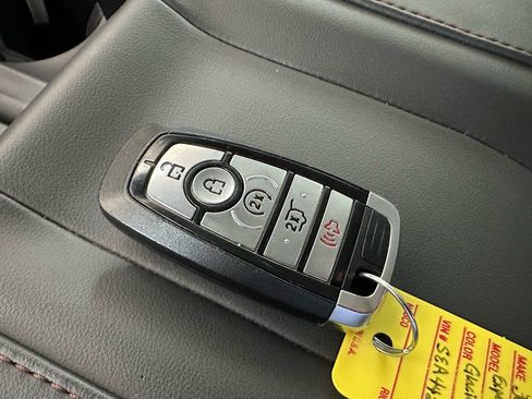 Certified 2025 Ford Expedition Active RWD image 31