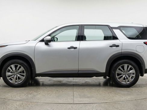 Used 2025 Nissan Pathfinder SV FWD image 5